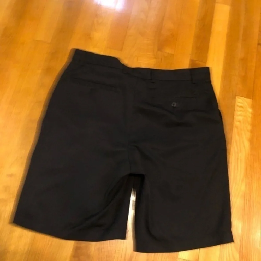 Men’s Bolle Tech Black‎ Golf Shorts Sz 36.